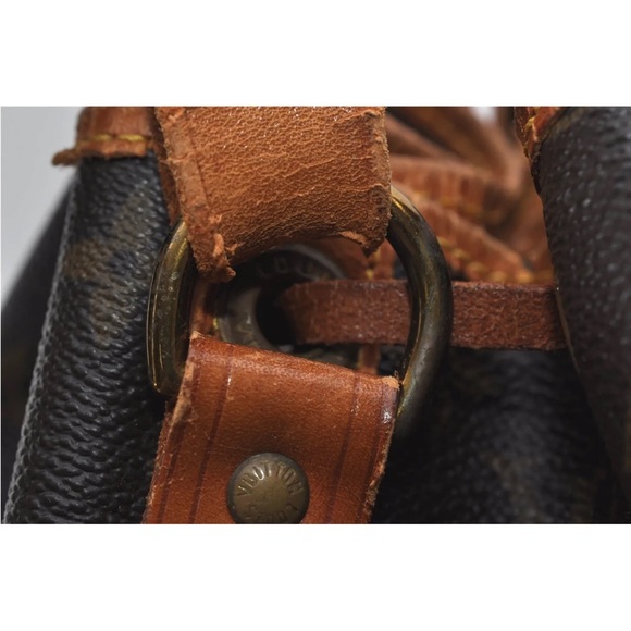 Authentic Louis Vuitton
Monogram Petit Noe M42226
Shoulder Drawstring Bag - Picture 13 of 14